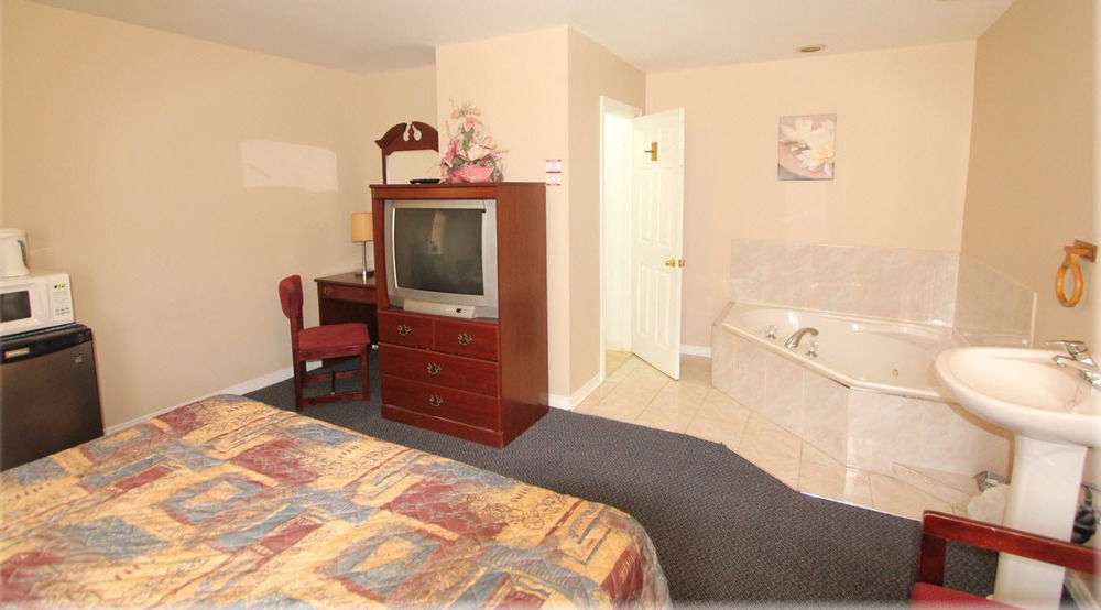 Lotus Motel Cobourg Buitenkant foto